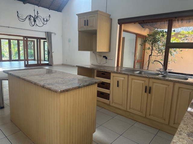 4 Bedroom Property for Sale in Lakeland North West